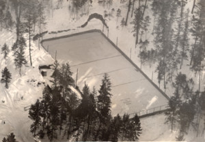 Community skating rink in Oyama